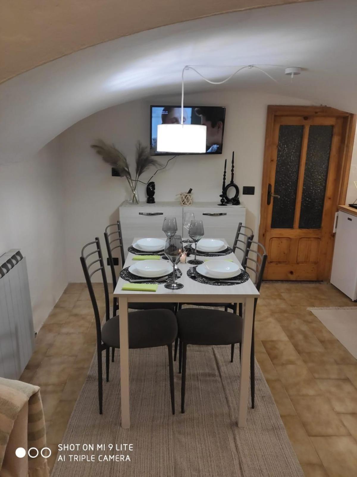 La Casa Del Gigante Frassino Apartment อัชเชลิโย ภายนอก รูปภาพ